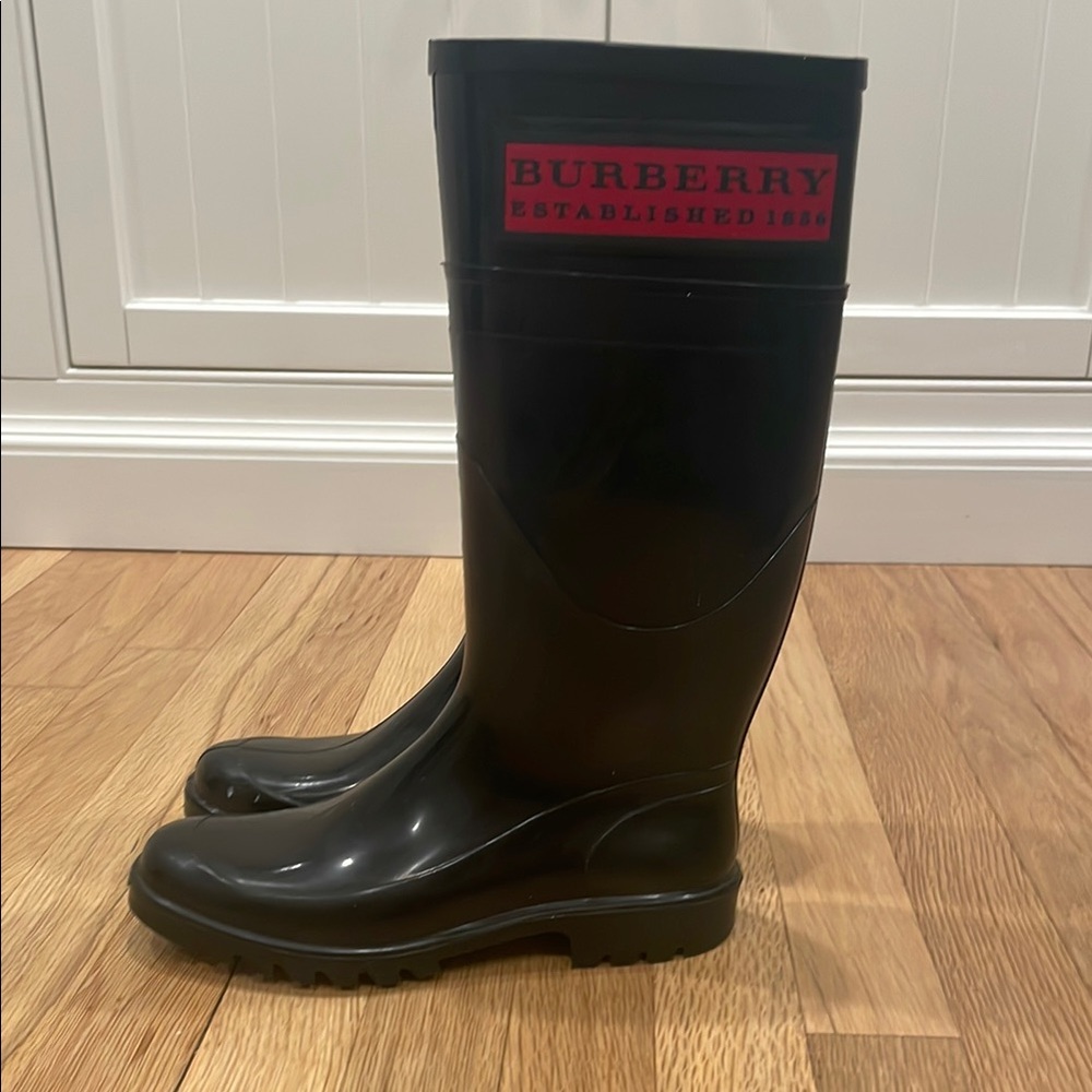 Burberry Black Glossy Rain Boots